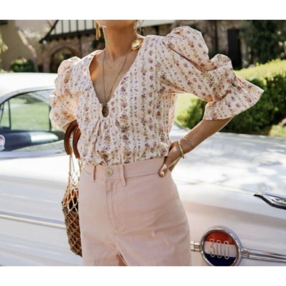 Petersyn Floral Puff Sleeve Floral Blouse